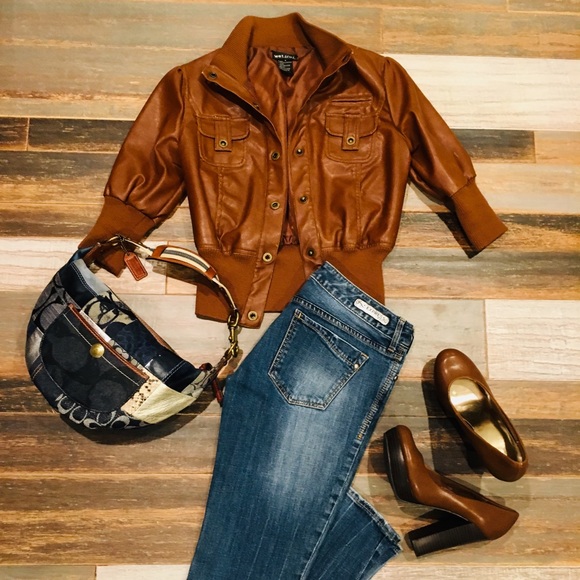 Wet Seal Jackets & Blazers - Wet Seal | Jacket | Color: Brow. | Size: Small